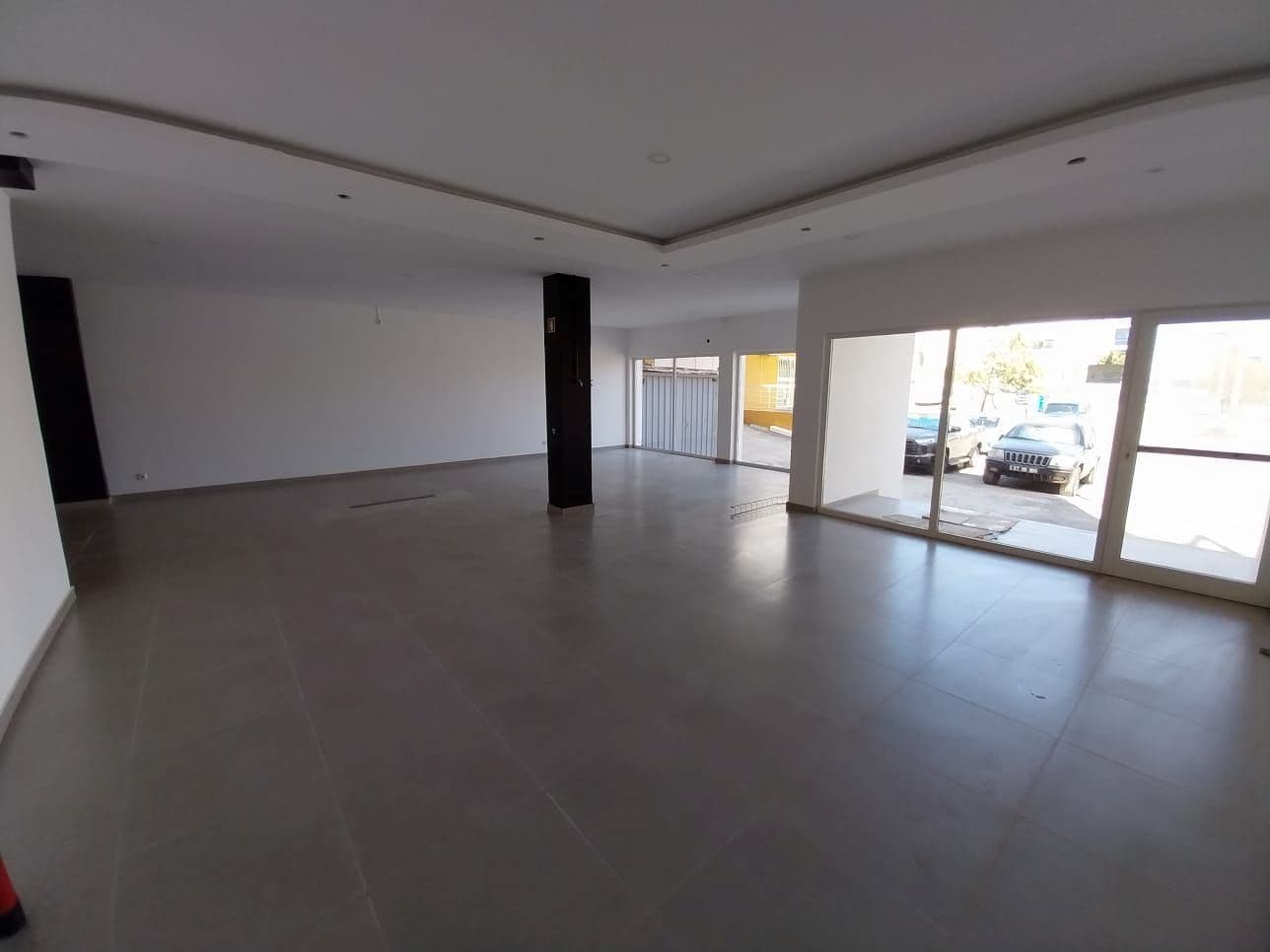 Espace commercial à louer à Praia, Santiago — foto 3