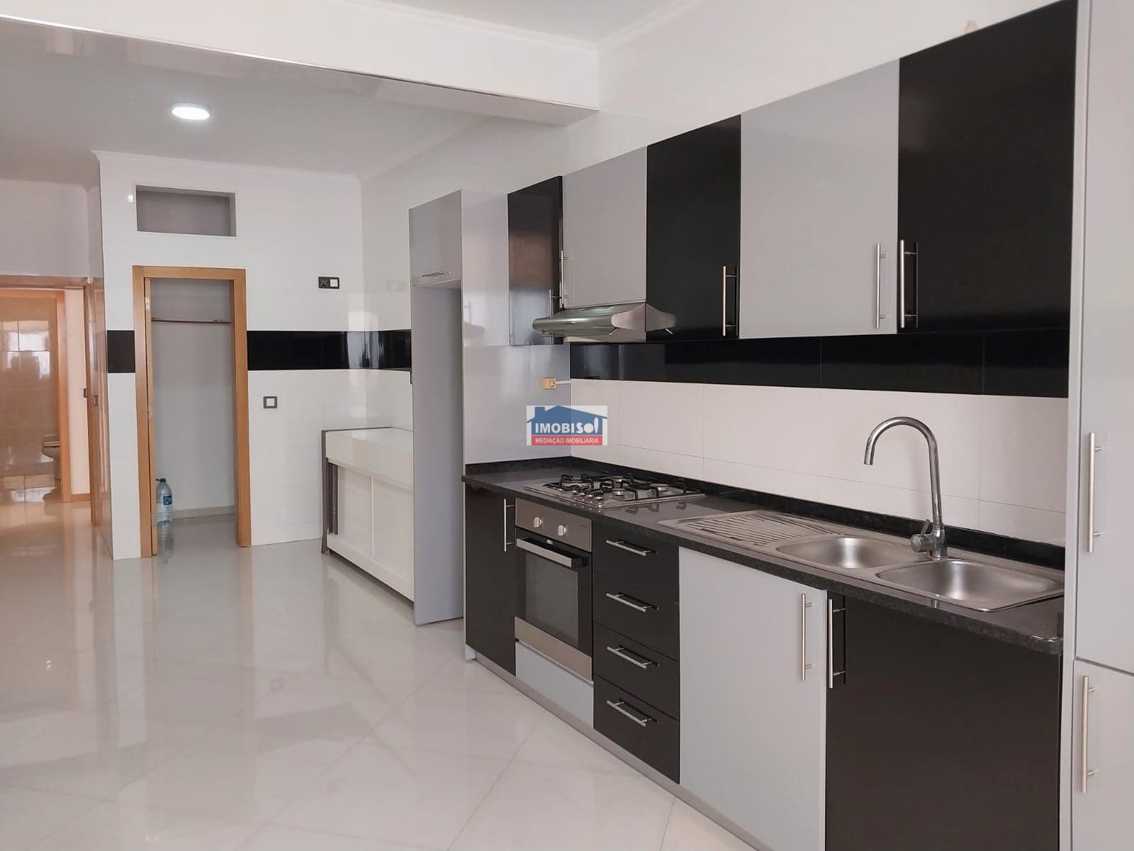 Apartamento T3 para arrendamento na Praia, Santiago — foto 5
