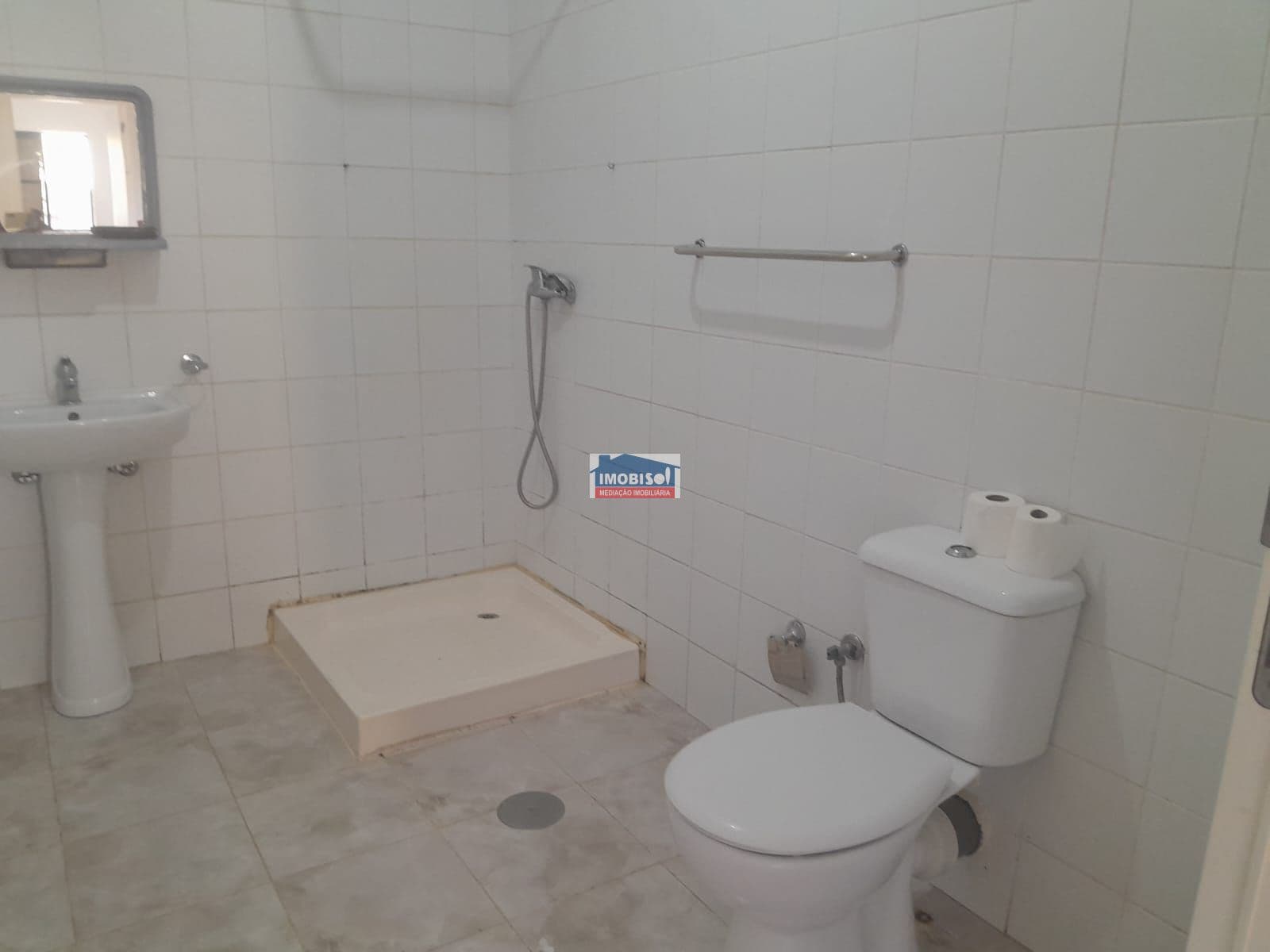 Apartamento T2 para arrendamento na Praia, Santiago — foto 2