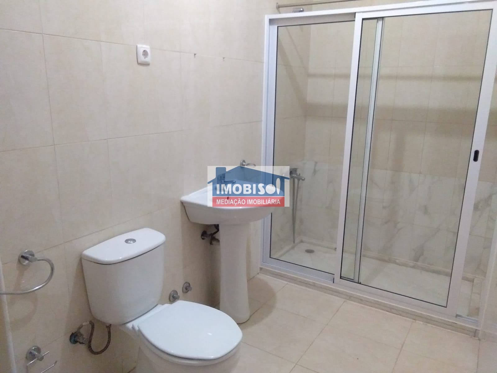 Apartamento T2 para arrendamento na Praia, Santiago — foto 3