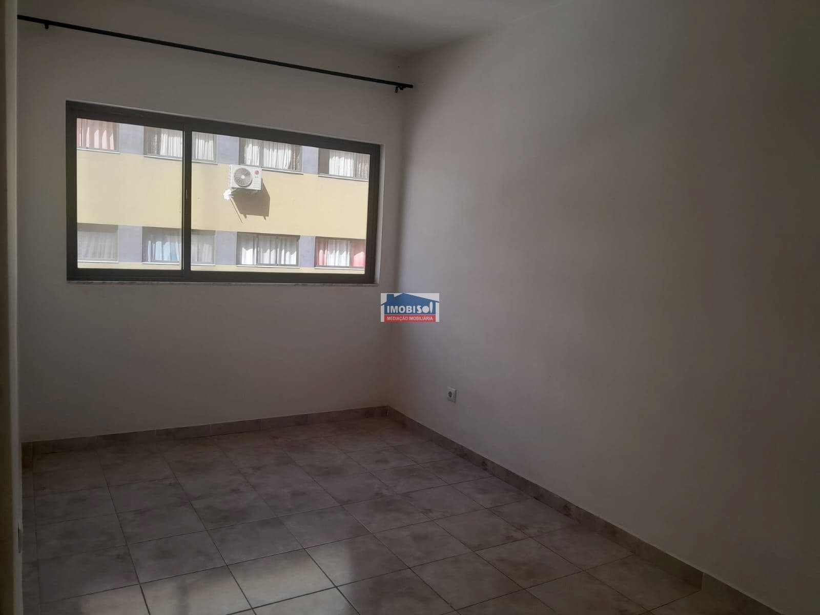 Apartment T2 for rent in Praia, Santiago — foto 4