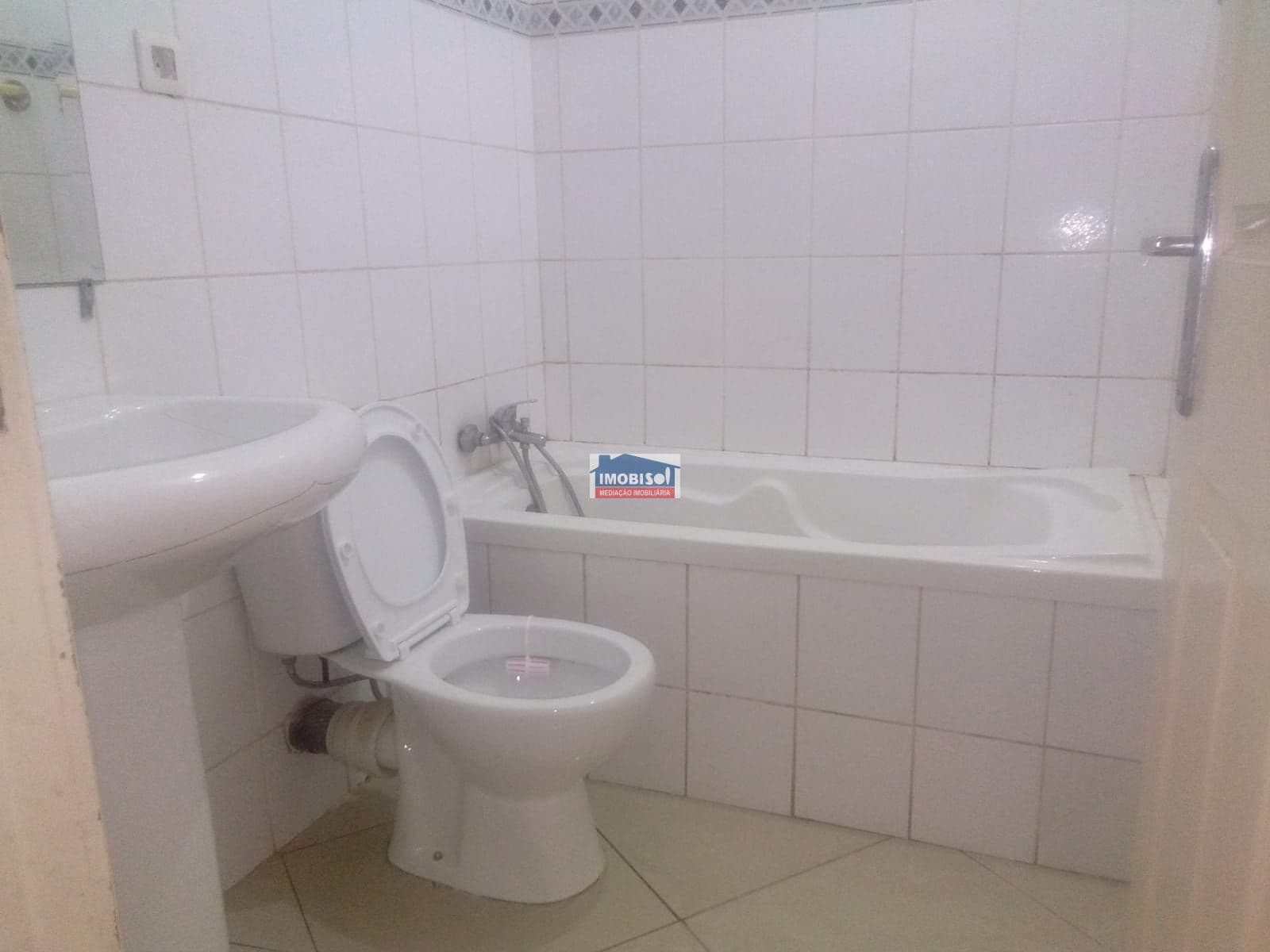 Apartamento T2 para arrendamento na Praia, Santiago — foto 3