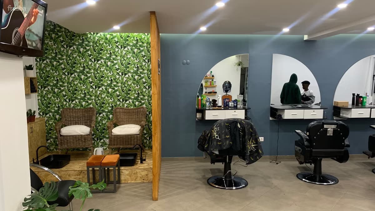 Espace commercial à vendre à Praia, Santiago — foto 3